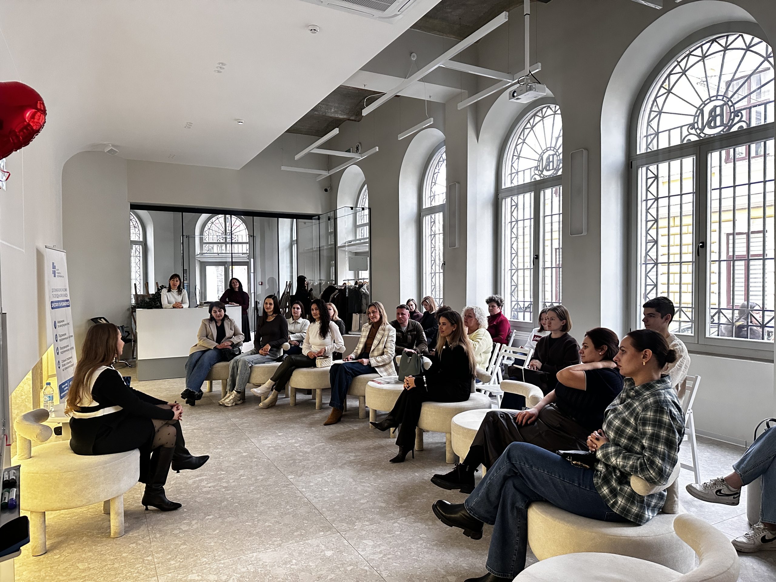 Особистий бренд для бізнесу: у Чернівцях провели практичний воркшоп