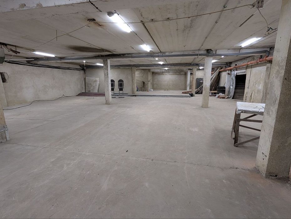 Виробниче, складське приміщення